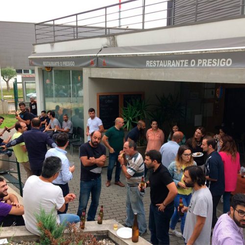 Revestimentos DVM. Somos uma empresa especializada na aplicação de revestimentos interiores e exteriores.